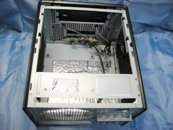 Antec NSK1380 キューブ型静音PCケース：電源なしの中古(ケース