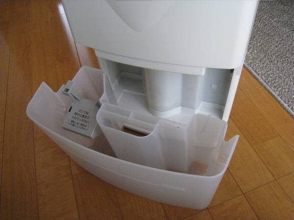 ナショナル 除湿機 CD-B63Y-W(除湿器)｜売買されたオークション情報
