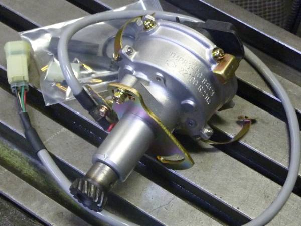 FJ20デスビ 下取りなし（完全リビルト品）DR30(エンジン部品 