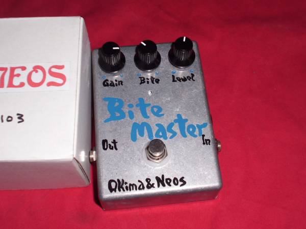楽器・機材 AKIMA & NEOS BITE MASTAR booster