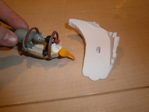 ピングーそり乗り物アザラシ君と雪遊び フィギュアおもちゃ女男 乗り物 売買されたオークション情報 Yahooの商品情報をアーカイブ公開 オークファン Aucfan Com