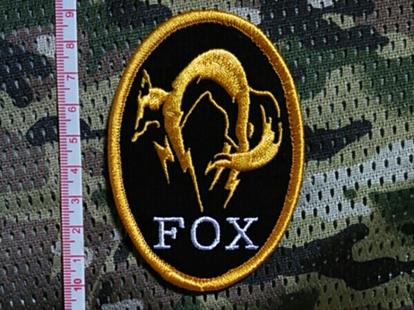 メタルギアソリッド Mgs Foxパッチ 金色刺繍 ベルクロ サバゲー 部隊章 階級章 売買されたオークション情報 Yahooの商品情報をアーカイブ公開 オークファン Aucfan Com