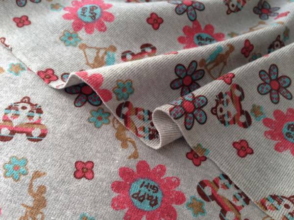 Papp 可愛いプリント模様ニット ニット生地 ニット生地 売買されたオークション情報 Yahooの商品情報をアーカイブ公開 オークファン Aucfan Com