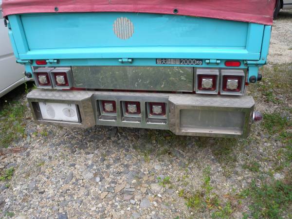 新しい デコトラ バンパー 2トン車用 その他 新しい デコトラ バンパー 2トン車用 その他