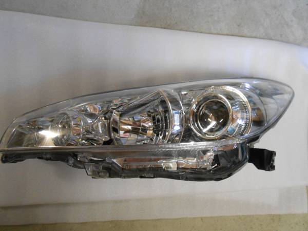 ☆トヨタ・ウイッシュ２０系・右側ヘットユニット☆美品_1