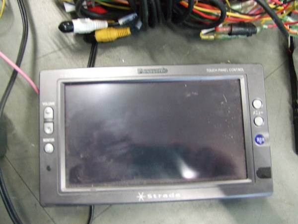 中古 ストラ－ダ Strada CN-DV155FD オンダッシュ