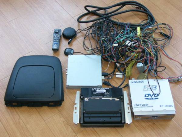 日産 キューブ Z10 純正 カーナビ DVD 動作品(日産)｜売買された