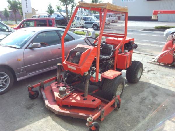 福島県発!!土屋機械 乗用草刈機 芝刈り機 R600-DH4 4WD!!売切!!(芝刈機 