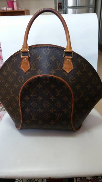 【送料無料】　ヴィトン・モノグラム エリプスPM M51127