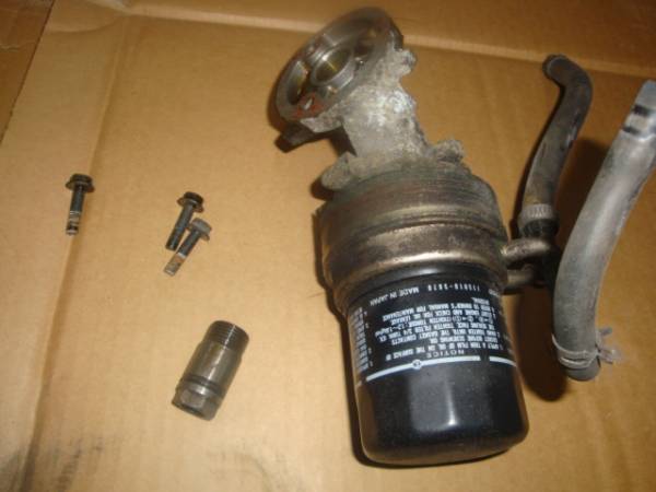 ＪＡ１１ジムニーＦ６Ａオイルフィルターベース。