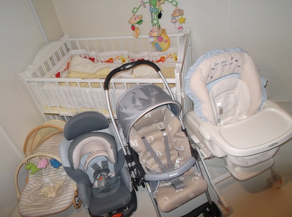 出産準備30点セット ベビーカー チャイルドシート 上品ベッド等_2