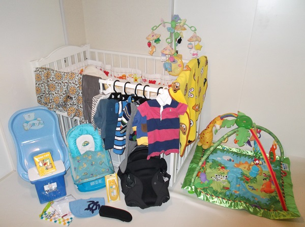 出産準備30点セット ベビーカー チャイルドシート 上品ベッド等_3
