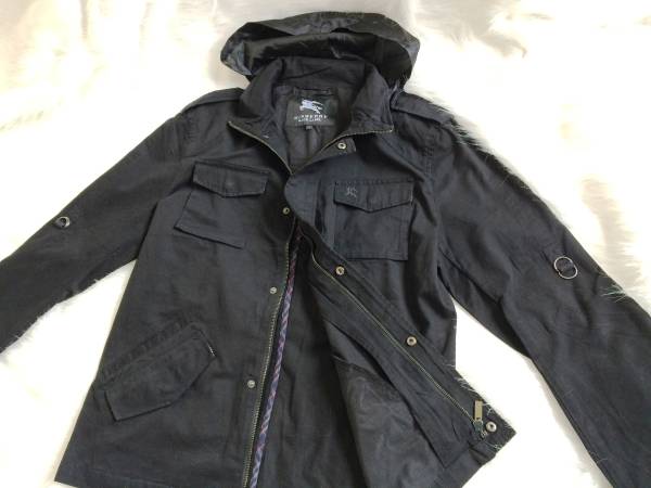 美品◆バーバリーブラックレーベル◆収納式フードジャケット刺繍