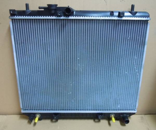 テリオスキッド ラジエーターA/T　J111G　J131G　上タンク新品_1