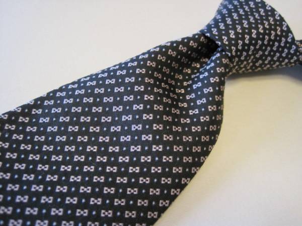 GUCCI マイクロビット柄 ネクタイ コレクション black×pink