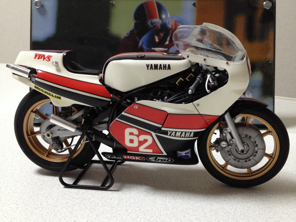 1/12 ヤマハTZ500 '82 平忠彦 完成品（汚れた英雄）(ヤマハ)｜売買され