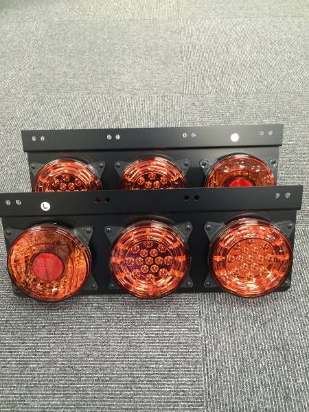 ★LEDテールランプ3連(埋め込みタイプ)信頼のＩＣＬ★