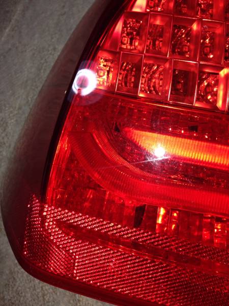 BMW 3シリーズ E91 ツーリング後期 テールライト左_3