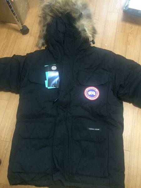 Canada goose 超お勧め 超防寒モデル カナダグース M