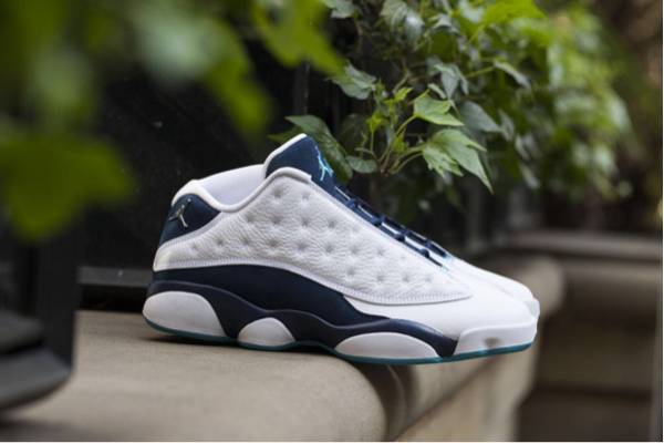 28 AIR JORDAN 13 RETRO LOW hornets midnight navy ホーネッツ