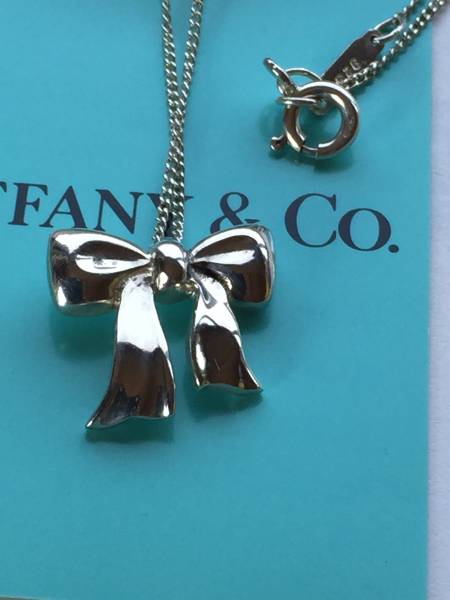 ティファニー　リボンモチーフネックレス　美品・