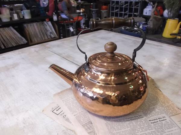 銅やかん1 アンティーク ケトル ポット アラジンストーブ ヤカン 売買されたオークション情報 Yahooの商品情報をアーカイブ公開 オークファン Aucfan Com 銅やかん1 アンティーク ケトル ポット アラジンストーブ ヤカン 売買されたオークション情報 Yahooの商品情報をアーカイブ公開 オークファン Aucfan Com