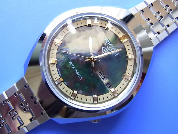 ◆リコー　古いクオーツ　石文字盤　銀色　[570008S]　美品