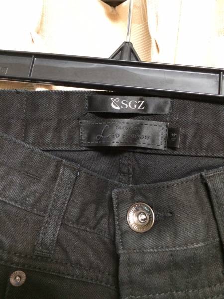 Luv maison SUGIZOコラボ ダメージデニムスキニーパンツ 美品(ボトムス