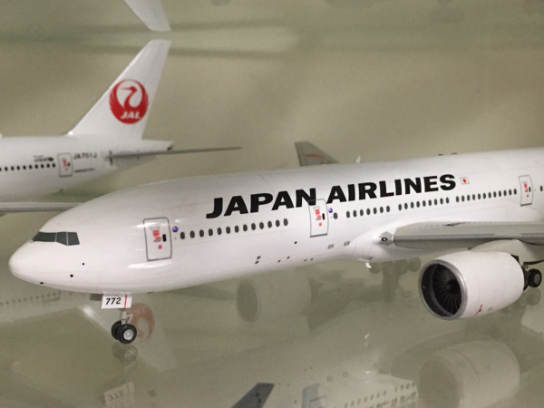 ハセガワ1/200 日本航空(JAL) B777-200 JA772J 完成品 鶴丸塗装