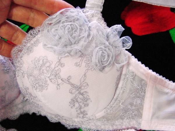 ワコール☆パルファージュ☆４５Ｇ☆ＰＩ☆Ｄ７０＆ショーツＭ