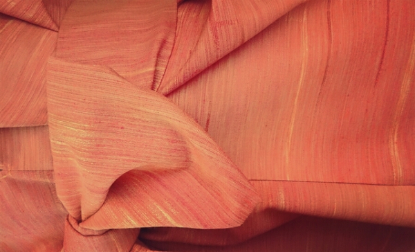 コート生地リメイク 絹です。新品同様