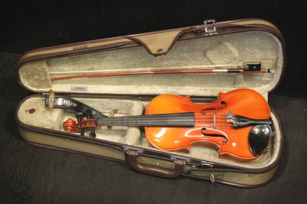 SUZUKI VIOLIN 鈴木バイオリン No.19 4/4 試奏動画あり SUZUKI VIOLIN 鈴木バイオリン No.19 4/4 試奏動画あり SUZUKI VIOLIN