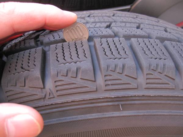 スバル　フォレスター他　スタッドレス付ホイール　４本　美品