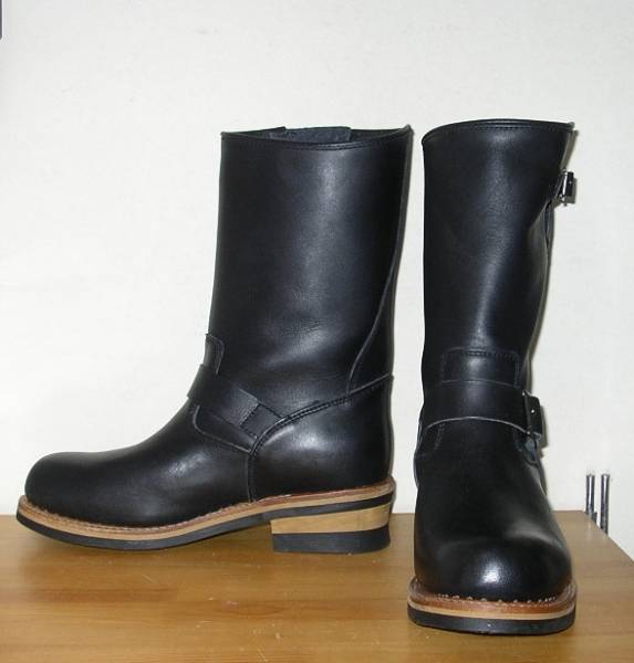 新品☆高級厚手本革製のエンジニアブーツ☆黒☆25.0cm