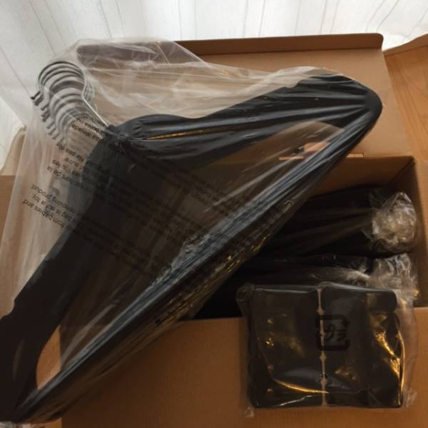 省スペース・ノンスリップハンガー　未使用４０本_2