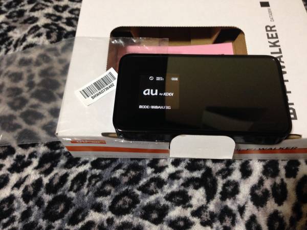 au Wi-Fi WALKER DATA08W WiMAX/3G