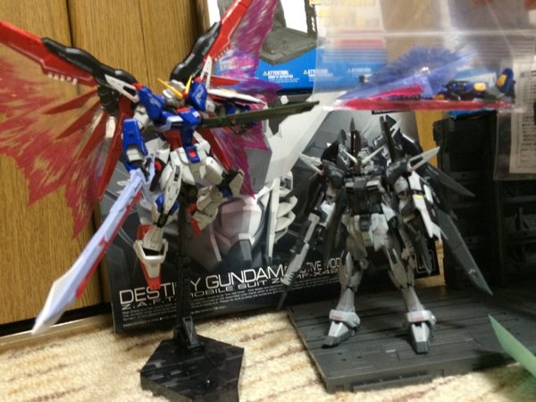 RG デスティニーガンダム ディアクティブ 光の翼 ガンプラ完成品(完成 