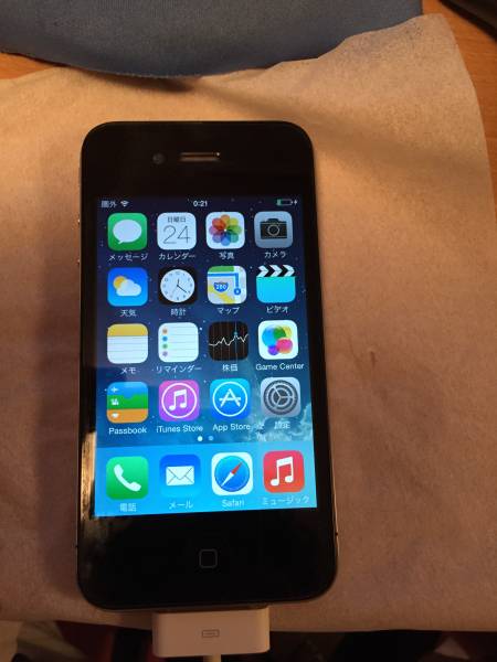 【中古】Softbank iPhone 4 32GB 制限○_1