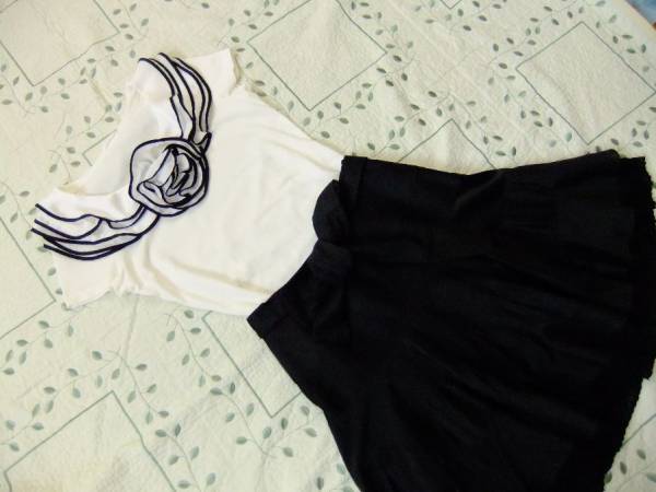 ♪COTOO　フラワーモチーフフリルニット美品サイズ38♪