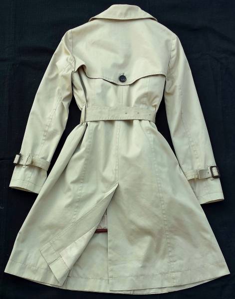 新品✨アンタイトル✨ライナー付きトレンチコート（S）ライトベージュ　ポリジン加工 UNTITLED アンタイトル ライナー付きトレンチコート ベージュ 1