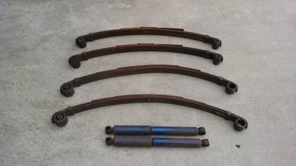 ジムニーJA11用　社外リーフ　1台分　おまけ付き