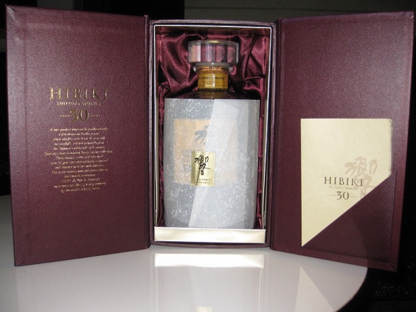 【新品】【箱付】響30年 70ml サントリーウイスキー