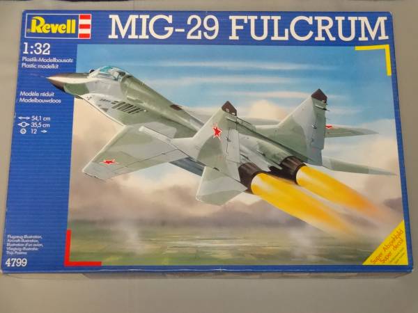 Revell/レベル 1/32 MIG-29 FULCRUM/フルクラム 未組立・プラモ