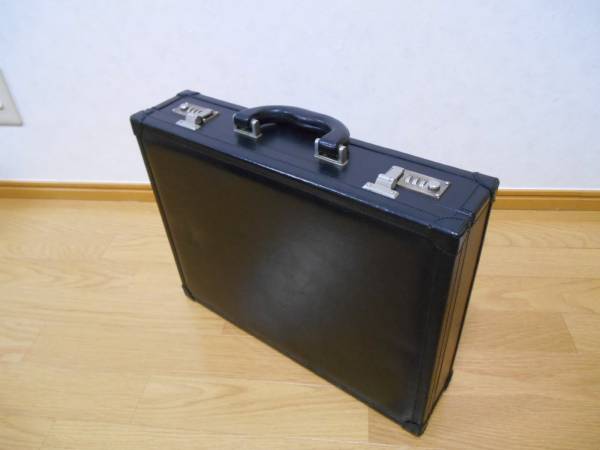 ARALDO,RAFFA☆本革＜アタッシュケース＞☆イタリア