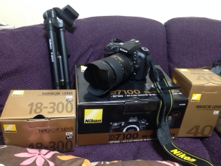 ニコンd７１００本体(レンズ３本付き)