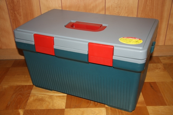 アイリスオーヤマ　クーラーボックス２０　　１９．３L_1