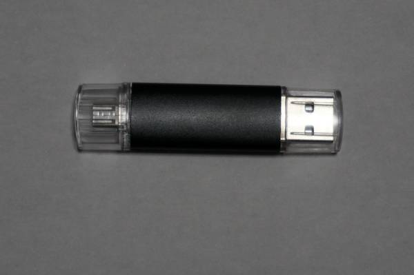 1TB　大容量microUSBメモリ