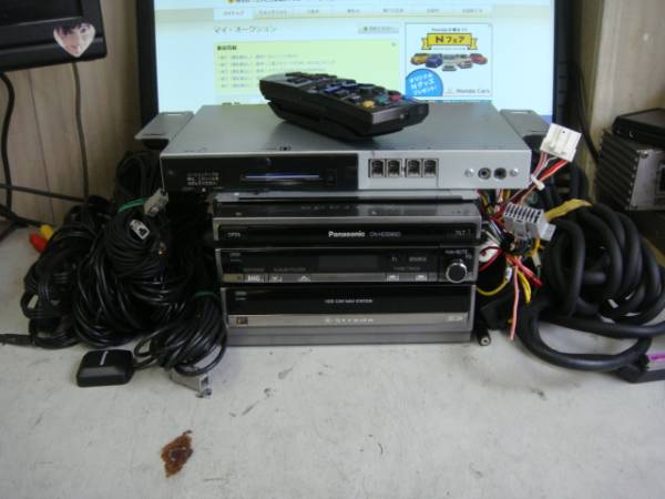 即決！パナソニック7インチVGA地デジ・HDDナビCN-HDS965TD