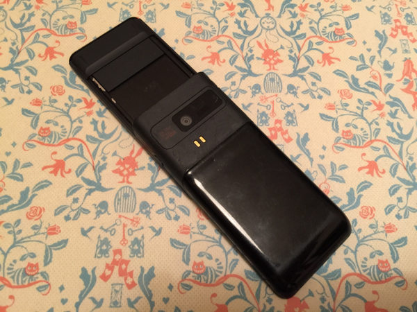 docomo ガラケー N-05C ブラック 中古 動作します。
