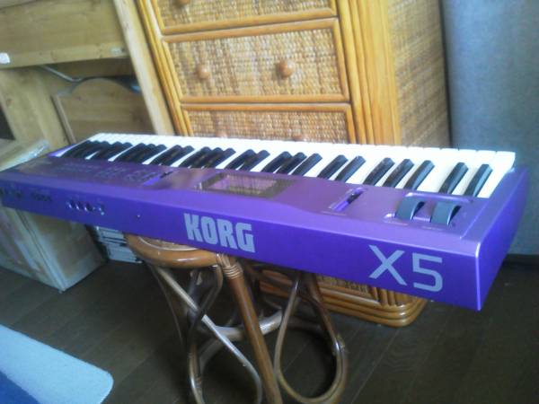 【限定色パープル】KORG X5 シンセサイザー（初期化済）(コルグ)｜売買